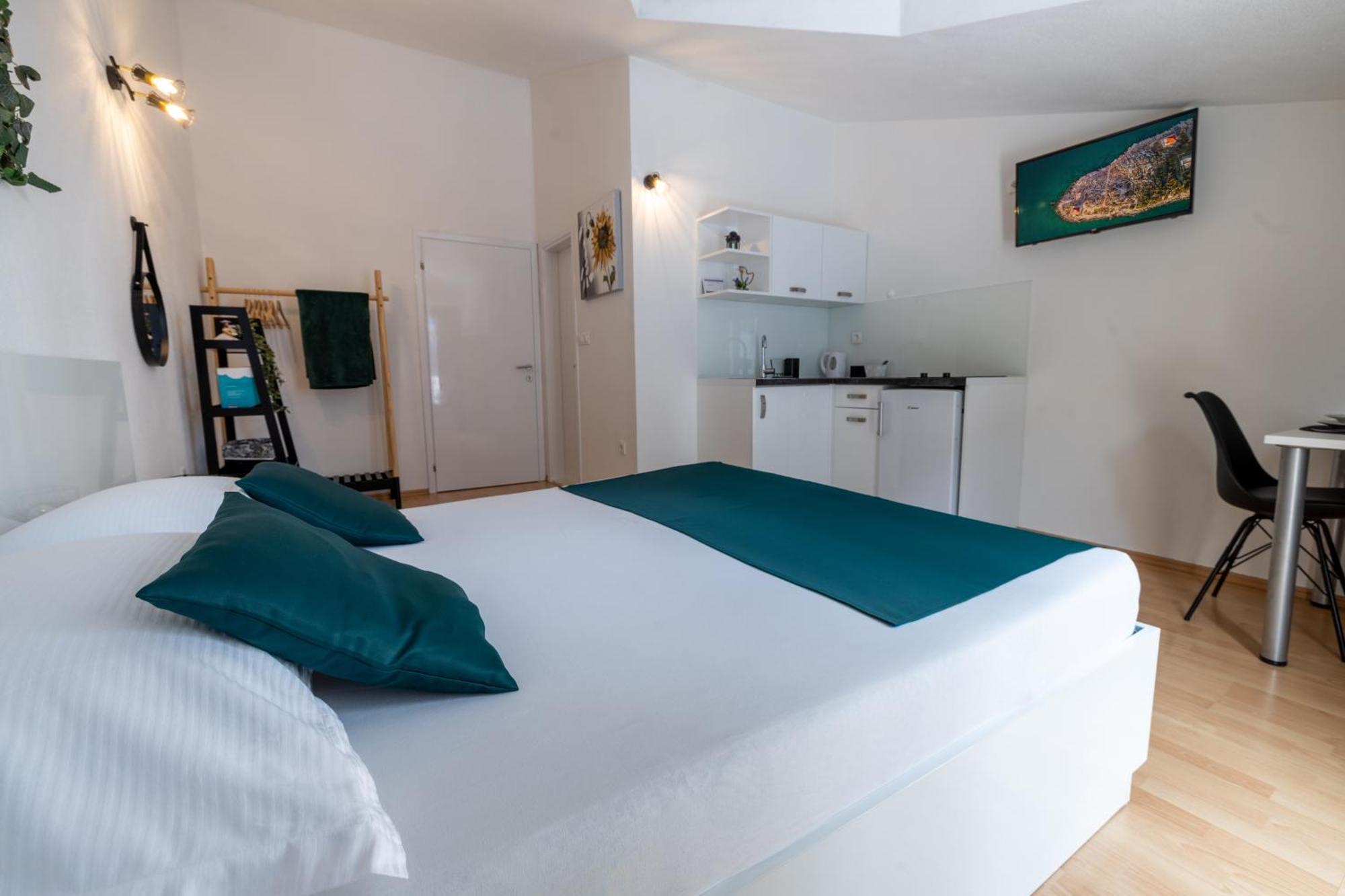 Apartments Rasic Makarska Exterior foto