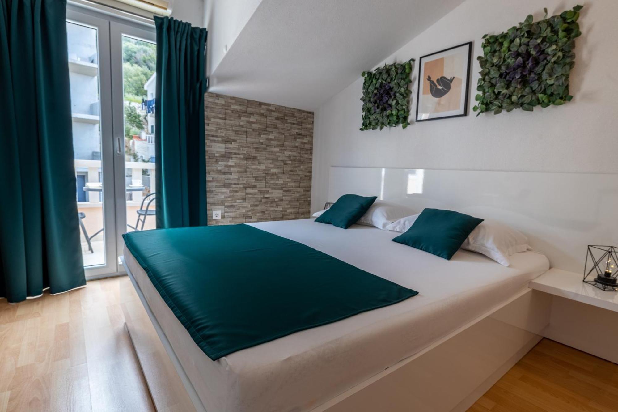 Apartments Rasic Makarska Exterior foto